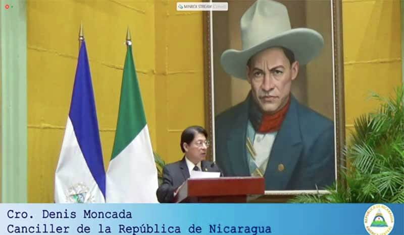 embajadora-irlanda-es-condecorada-en-nicaragua